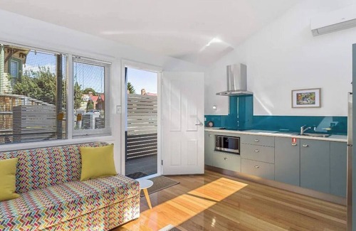 North Hobart House | Argyle Embrace Perfect Location to Explore Town