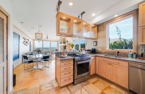 Manzanita House | Aria 2-MCA #1376-Oceanfront town house, small dogs welcome, private cabana