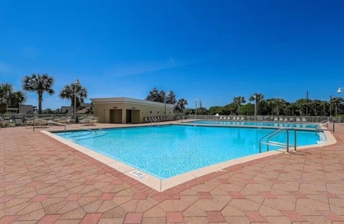 Miramar Beach Condo | Ariel Dunes II 0902 - Deluxe beach condo, steps to the pools and Gulf!