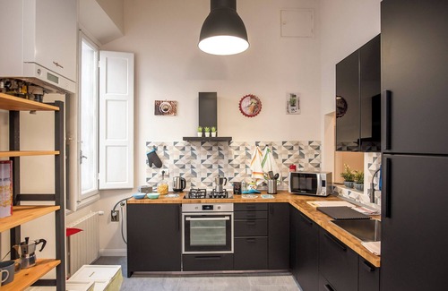 San Lorenzo Apartment | Ariento 18 - Three Bedroom Apartment, Sleeps 6