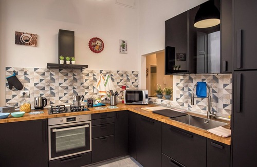 San Lorenzo Apartment | Ariento 18 - Three Bedroom Apartment, Sleeps 6