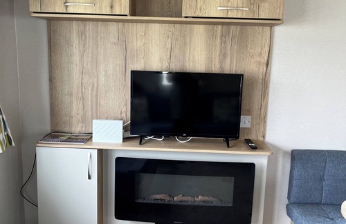 Clacton-on-Sea House | Arizona-Pura Vida Holidays Caravan with free WIFI and private parking