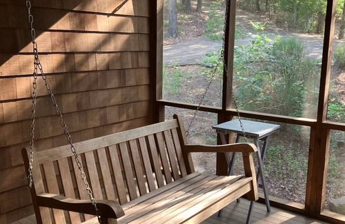 Quitman House | Arkansas Lakefront Hideaway