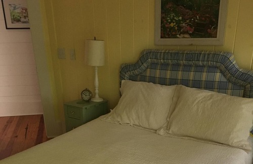 Quitman House | Arkansas Lakefront Hideaway