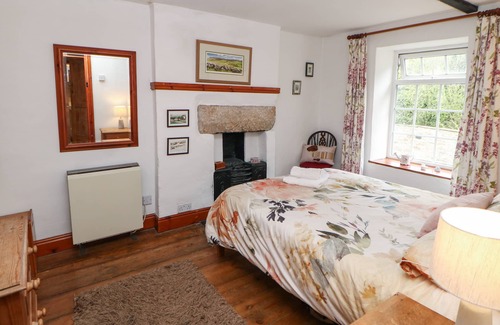Langthwaite Cottage | ARKLEHURST, pet friendly, with open fire in Langthwaite