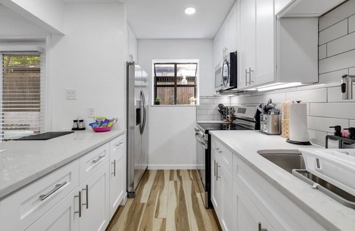 West Arlington House | Arlington Entertainment District Home White Door