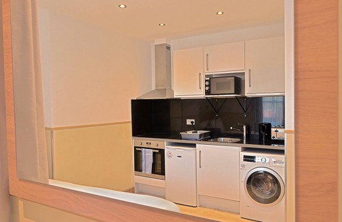 Eastbourne Seafront Hotel | Arlo Apartments