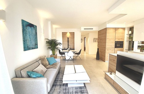 Cannes City Centre Apartment | Armenonville Premium 2BR 2 baths, balcony parking Croisette Olam Properties