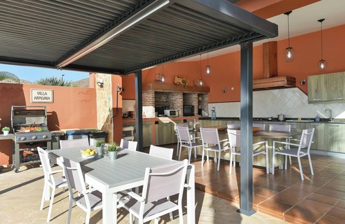 Parque Holandes Villa | Armonia Oasis Fuerteventura by Holiday Rentals 365