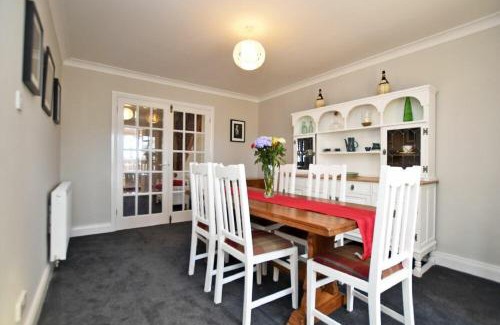 Bamburgh House | Armstrong Cottages No22