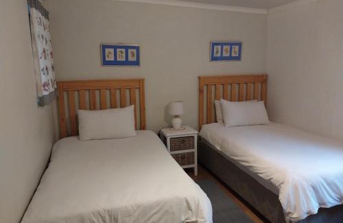 Robertson House | Arnheim Guest Cottage