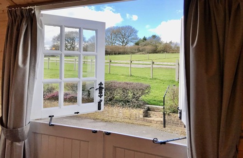 New Forest District Apartment | Arniss Lodge - Three Bedroom Apartment, Sleeps 6