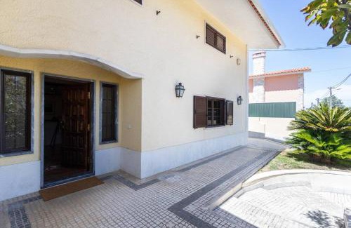 Belverde House | Aroeira Sunny Villa - Heated Pool extra cost