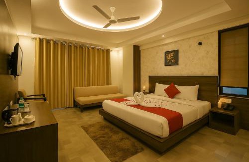 Haridwar Hotel | Aroha By Rishikesh-Swimming Pool & Spa