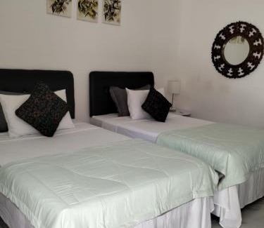 Dencarik Villa | Aroha Villa