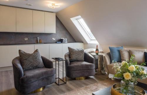 Isle of Arran House | Arran Shores Luxury Shorefront Apartment 14