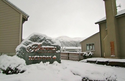 Arrowtown Apartment | Arrowfield Apartment