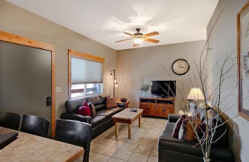 West Yellowstone Condo | Arrowhead Condos Unit 4