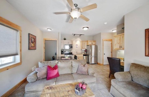 West Yellowstone Condo | Arrowhead Condos Unit 5