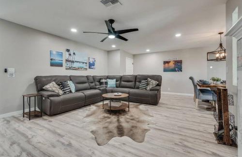 Lake Havasu City House | Arrowhead- New Upscale Pool Oasis Lake Havasu City Haven Game