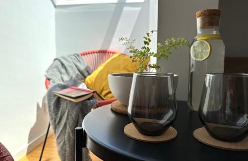 Santa Marinha Apartment | Art Cottage with oPorto View!