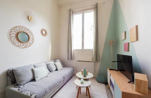 Vaise Apartment | Art de Recevoir - Le Petit Duplex Cosy proche Métro D Vaise