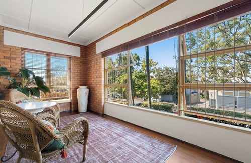 New Farm Apartment | Art Deco Elegance in New Farm!