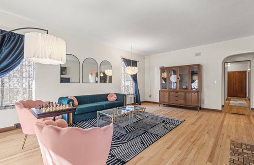 Canon City House | Art Deco House w/Hot Tub and Gym