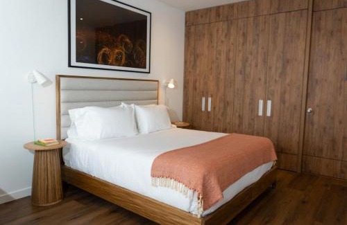 Kennedy Hotel | Art Homes 85