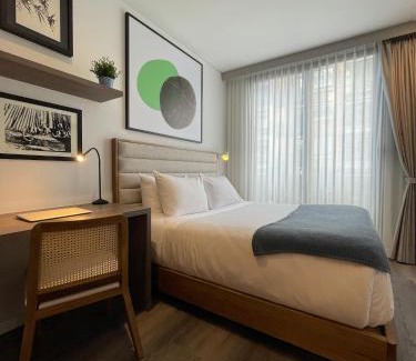 Kennedy Hotel | Art Homes 85