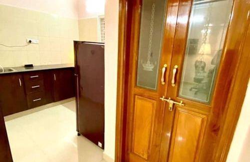 RT Nagar Apartment | Art House - Luxury Apartment with Air Conditioning - 101