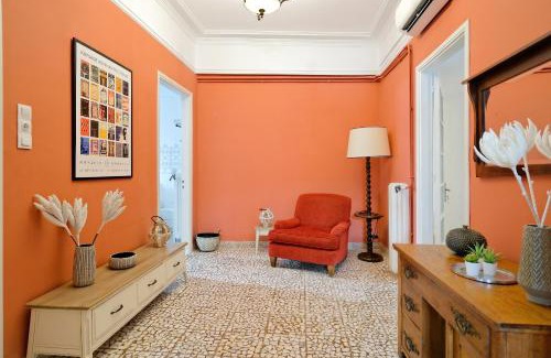 Pangrati Apartment | Art in Athens Suite