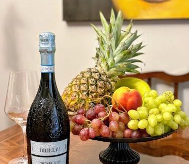 Goudi Apartment | Art Interior Apartment in Athens next to Metro Stations & All Hospitals