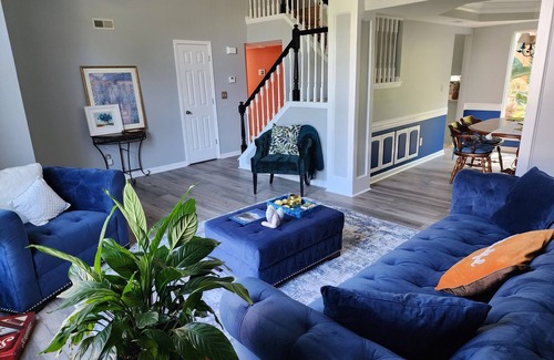 Huntersville House | Art Jungle Sanctuary Home