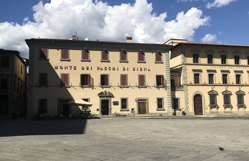 Pistoia Apartment | Arte Casa Vecchia Stazione A Piedi 8 Min)