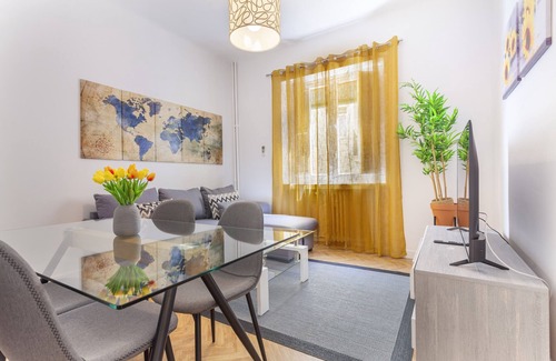 Embajadores Apartment | Artes Exclusive XI apartment in Madrid