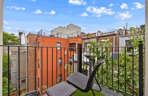 Upper Manhattan Condo | Artful 3BDR: Near Subway, Stadium + Private Patio