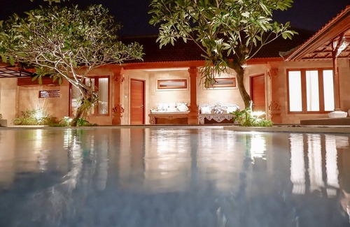 Ubud House | Artful & Cultural Living at Superior Balinese Room in Ubud