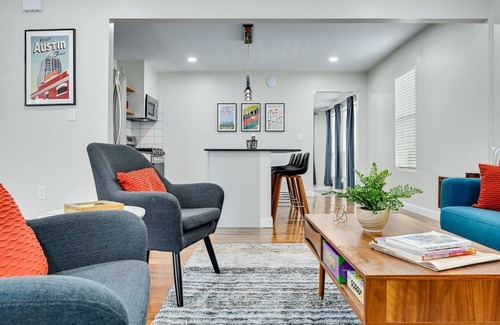 Highland House | Artful Urban Bungalow: Stylish Comfort in North Austin