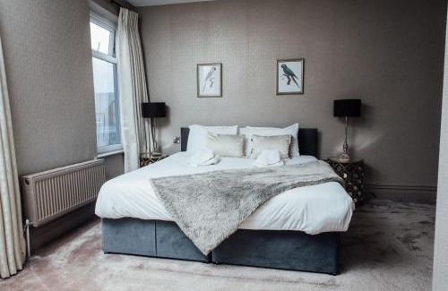Churchtown Hotel | Arthur's Bar & Accommodation