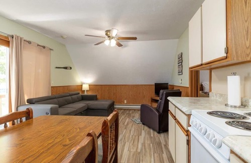 Indian Point Cabin | Artilla Cove Cabin 10- Lake views- Pool & Hot Tub