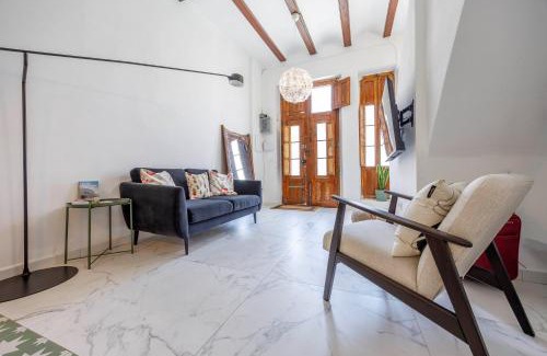 El Cabanyal House | Artisan Haven: El Cabanyal Oasis
