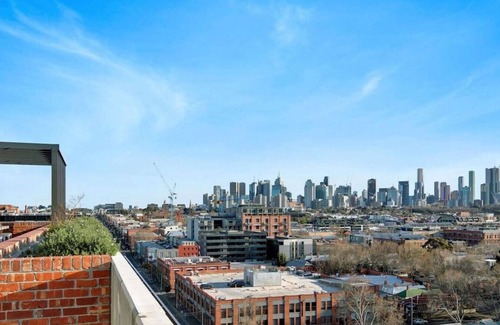 Fitzroy Apartment | Artist Abode: Stay in a Home That’s Also a Gallery