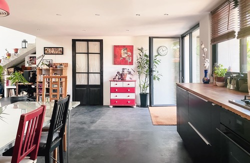 L'Isle-sur-la-Sorgue Villa | artist loft