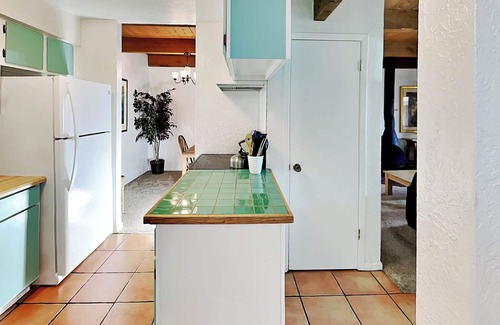 Northeast Santa Fe Condo | Artist Road 18 | Patio, Fireplace, Pool Access