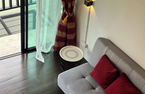Wat Sam Phraya Apartment | Artist Studio Apartment with Canal View