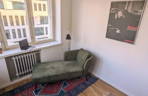 Kallio Condo | Artistic 2-Bedroom full of light