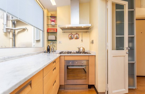 Rione VIII Sant'Eustachio Apartment | Artistic 3-BDR Gem: Steps from Pantheon & Piazza Navona