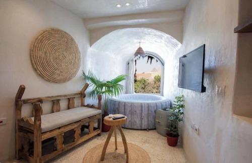 Al Haram Apartment | Artistic Home with Pyramids View