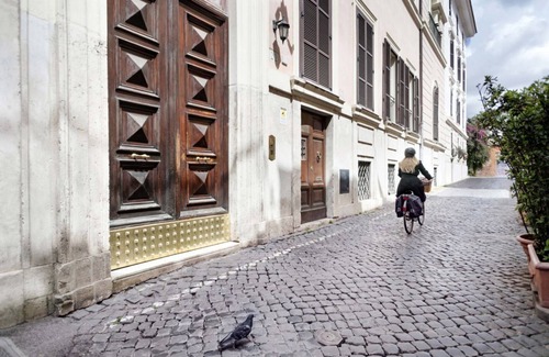 Trastevere Apartment | Artists Loft with relaxing atmosphere in the heart of Trastevere